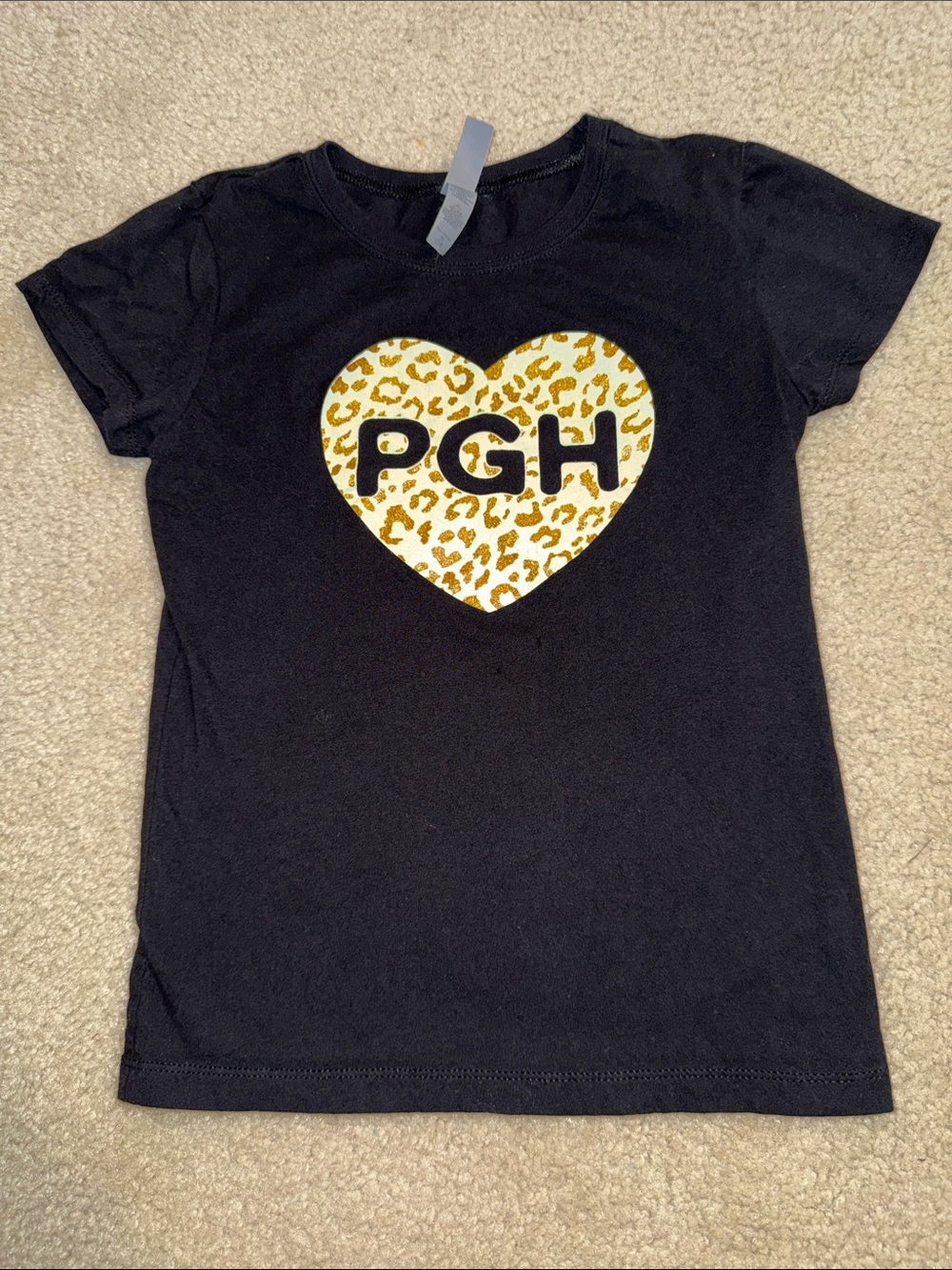 Cute Girls Black Tee with Gold Leopard Heart PGH Size 7/8 or M